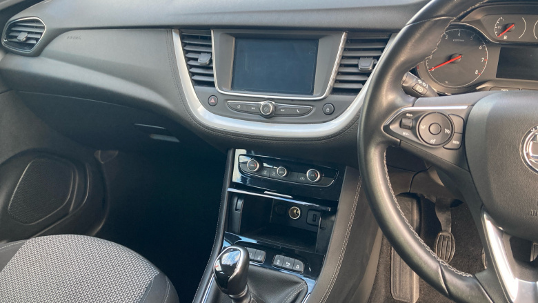 Vauxhall Grandland X 1.2 Turbo SE 5dr Petrol Hatchback